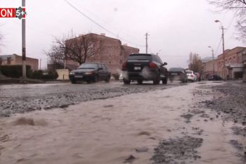 Когда приведут в порядок дороги Гюмри? Реальная ситуация и обещания ответственных лиц