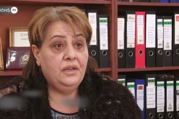 «В сентябрьские дни на площади Гориса происходило нечто невероятное: урок проходил на площади»