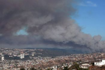 Число погибших из-за лесных пожаров в Чили выросло до 112