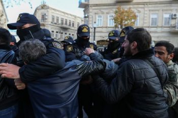 В Баку и регионах арестованы десятки верующих. За что	сажают верующих в Азербайджане?