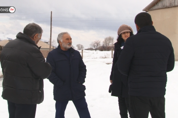 В находящемся в 800-а метрах от Турции Гташене нет ни магазина, ни газа, ни инфраструктур.