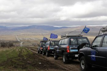 К миссии наблюдателей ЕС в Армении присоединился первый канадский эксперт