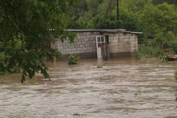 Потерявшие жилье во время наводнения в Армении граждане получат компенсацию