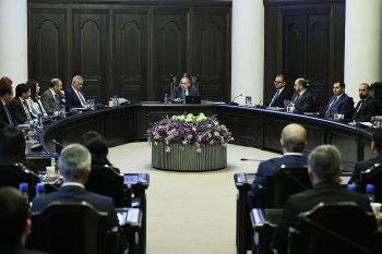 Правительство продлило на два месяца программу социальной помощи перемещенным лицам из Арцаха