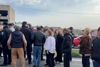 Жители Касаха прекратили протестную акцию: их проблему обсудят в правительстве