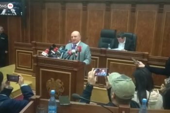 Вардан Гукасян избран новым мэром Гюмри