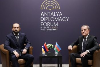 В Турции прошла встреча министров иностранных дел Армении и Азербайджана