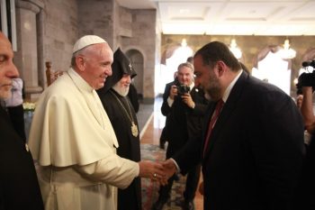 Семья Рубена Варданяна призвала Ватикан помочь в освобождении армянских пленных