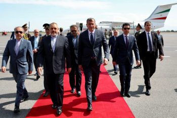 Министр обороны Ирана прибыл в Армению