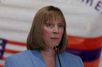 Посол США в России Линн Трейси вскоре завершит свою дипломатическую миссию