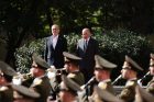 Премьер-министр Армении принял президента Ирана