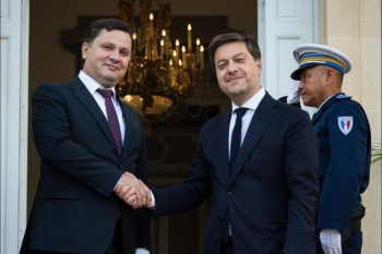 Посол Армении во Франции встретился с мэром Марселя