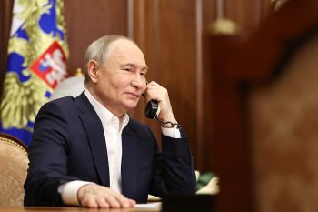 Путин поговорил по телефону с Алиевым