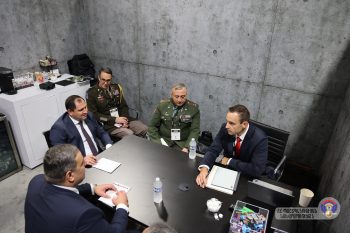 Министр обороны Армении встретился с руководством американской компании «Milliken»