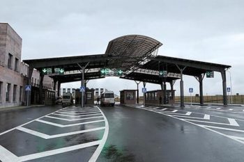 Водители армянских фур разблокировали пути в Грузию до решения их вопроса на заседании ЕЭК