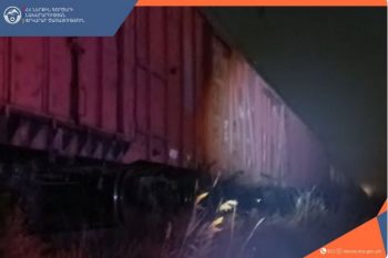 Автомобиль врезался в поезд: есть погибший