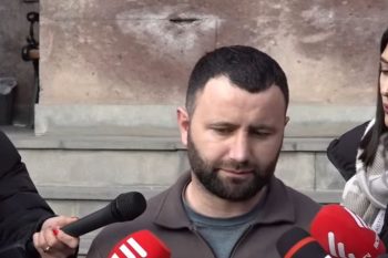 «Пытаются вскрыть сейф, наверное, ищут документы, связанные с инвестиционным фондом». Искандарян о следственных действиях в представительстве Арцаха