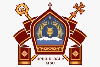 Мэр Талина и лишенные сана священники сорвали церемонию освящения граната