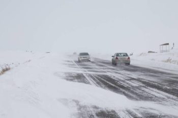 Некоторые дороги в Армении остаются закрытыми и труднопроходимыми