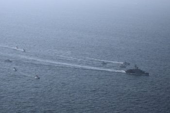 Иранские военно-морские силы на несколько часов закроют Ормузский пролив