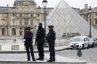 Французская полиция ликвидировала сеть мошенников, занимавшихся махинациями с билетами в Лувр