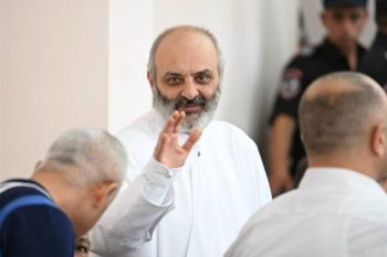 Апелляционный суд отказался привлечь привлечь архиепископа Баграта к административной ответственности за нарушение порядка проведения собраний