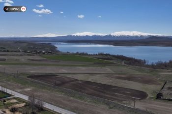 Когда активизируется поток ложной информации и в основном из каких стран поступают фейки, распространяемые на армянских платформах: опросы