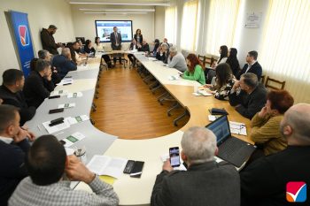 ЦИК Армении провела встречу с желающими принять участие в парламентских выборах партиями/блоками