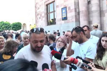 «Этими обещаниями мы не можем ни кормить рыбу, ни обслуживать кредиты»: рыбоводы проводят акцию протеста