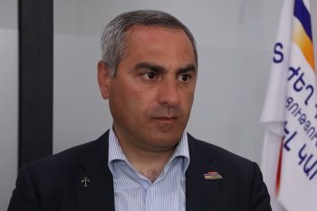 Исполняющий обязанности мэра Гюмри Аветис Аракелян не будет получать депутатский мандат