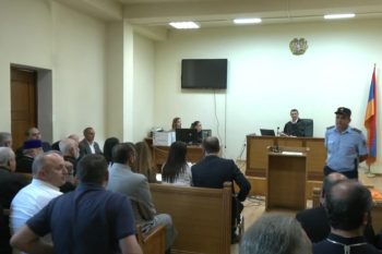 Судья по делу против Католикоса всех армян взял самоотвод