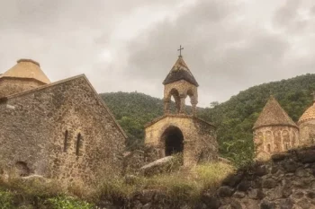 Դադիվանքն ու «փաստի» հորինումը. «Գեղարդ» հիմնադրամ