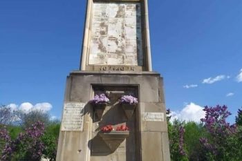 Օկուպացված Հաթերքում ադրբեջանցիներն ավերել են Հայրենական պատերազմի զոհերին նվիրված հուշարձանը