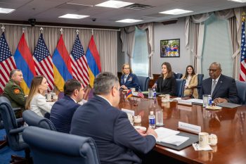 Սուրեն Պապիկյանը հանդիպել է ԱՄՆ պաշտպանության քարտուղար Լլոյդ Օսթինին
