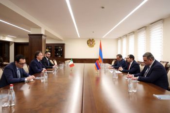 Պապիկյանն ու Իտալիայի դեսպանը քննարկել են երկու երկրի միջև պաշտպանության բնագավառում համագործակցության ընթացքը