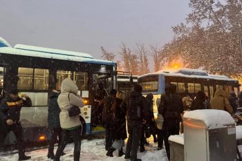 ««Երևանի ավտոբուս»-ի վարորդները դրսևորելով բարձր հոգատարություն ու գիտակցություն՝ չեն վարել մեքենան` առատ ձյան ու սառույցի պայմաններում չվտանգելով քաղաքացիներին»․Ասատրյան