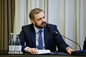 Կառավարության որոշմամբ խոշոր ջերմատներ հիմնելու համար կարելի է պետական սուբսիդավորմամբ վարկ ստանալ առավելագույնը 15 մլրդ դրամի չափով