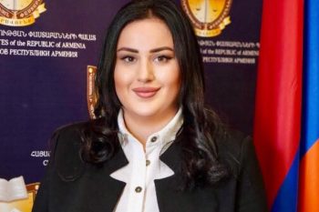 Միքայել Սրբազանի փաստաբանական խմբի անդամ Մարինե Ֆարմանյանը հայտարարությամբ է հանդես եկել