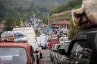 Հասմիկ Միքայելյան. «Մարդիկ մահանում էին ճանապարհին, չէին դիմանում սովին ու ցրտին, ողբերգությանը, մեքենաներ էին գլորվում ձորը։ Անցել է 2 տարի, արցախցի փախստականները գոյատևում են, չեն ապրում»