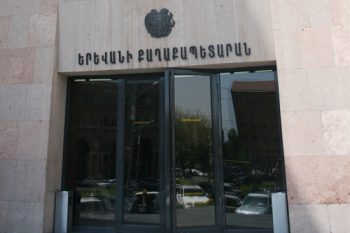 Ծեծի են ենթարկել ԵՄԱ փորձագետ Հակոբ Կարապետյանին. նրա պնդմամբ հարձակվողը Երևանի քաղաքապետարանի պաշտոնյա է
