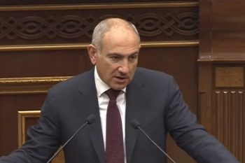 Ես Տեր Արամի ձեռքից հաղորդություն կընդունեմ․ Նիկոլ Փաշինյան