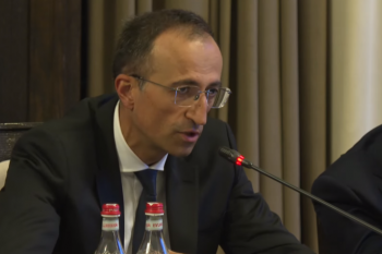 «Բանակ չգնալու համար են անում»․ՀՀ քաղաքացի ծնողները, որոնք երեխաներին չեն գրանցի ՀՀ-ում, նպաստ այլևս չեն ստանա