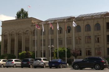 Գյումրիի ավագանու «Կոմունիստական կուսակցության» խմբակցության 2 անդամ հրաժարվել են մանդատներից