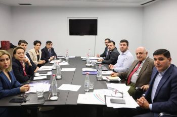 Հայաստանի քաղհասարակության հինգ ներկայացուցիչներ մեկնել են Բաքու