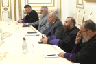 Փաշինյանը հանդիպել է Հայ Առաքելական եկեղեցու եպիսկոպոսների հետ, նրանց թվում է Նավասարդ արքեպիսկոպոս Կճոյանը