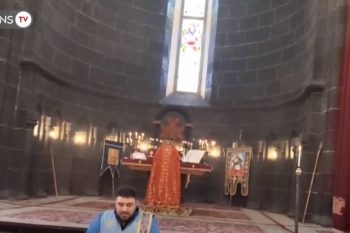 Շիրակի թեմի հոգևորականների պատարագը Գյումրու Ամենափրկիչ եկեղեցում