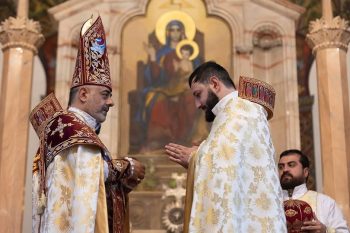 Դեկտեմբերի 7-ին Գյումրիում Սուրբ Պատարագ կմատուցի նորաօծ Տեր Գառնիկ քահանա Ավոյանը