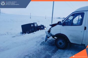 ՃՏՊ Ալագյազում․ փրկարարները «UAZ»-ից դուրս են բերել վարորդին և «GAZel»-ի ուղևորների հետ հոսպիտալացրել