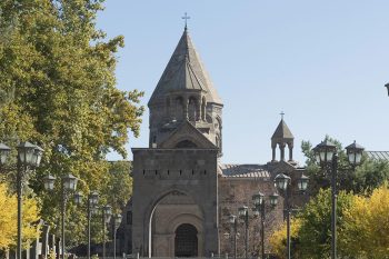 Եկեղեցու կանոնակարգային հարցերը և բարենորոգումը վերպահված չեն ինքնահռչակ խորհրդի․ Մայր Աթոռ