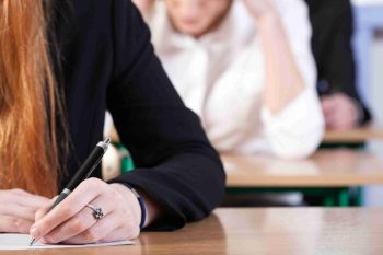 Հաստատվել է 2026-ի 1-ին քննաշրջանի դրսեկության ձևով ավարտական քննությունների ժամանակացույցը